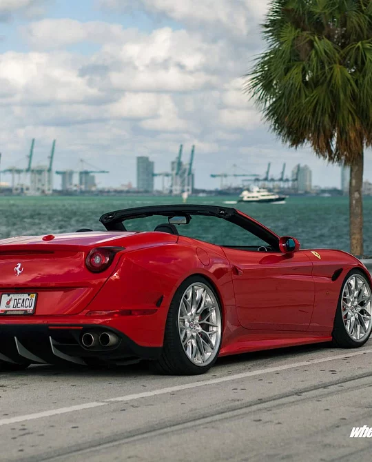 Фото дисков S200 Глянцевый лак на Ferrari California