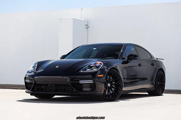 Фото дисков HRE P200 Черный глянец на Porsche Panamera II