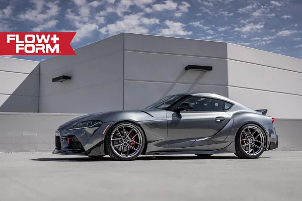 Фото дисков HRE FF21 Глянцевый темный лак на Toyota Supra A90