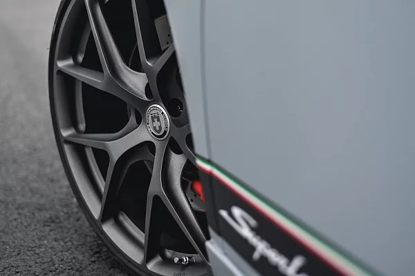 Фото дисков HRE P101 Сатиновый графит на Lamborghini Gallardo