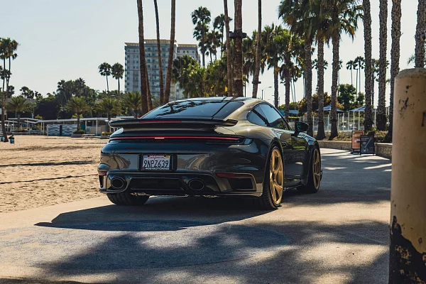 Фото дисков HRE 522M Сатиновое золото на Porsche 911 VIII