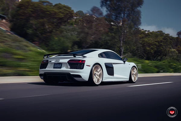 Фото дисков Vossen VPS-4 Глянцевая шампань на Audi R8 (4S)