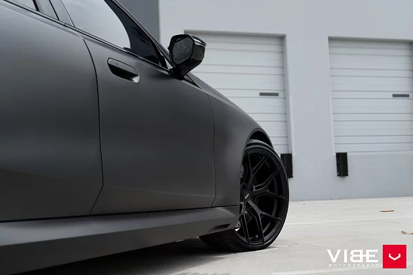 Фото дисков Vossen HF-5 Черный глянец на BMW 5/M5 (G60/G90)