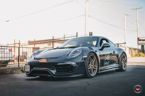 Фото дисков Vossen M-X1 Сатиновая шампань на Porsche 911 VII