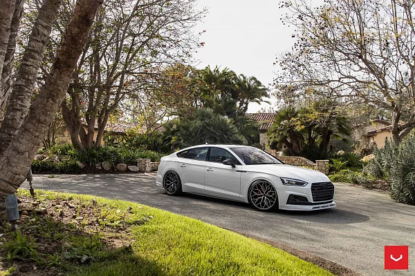 Фото дисков Vossen HF-2 Алмазная проточка на Audi A/S/RS 5 (F5)