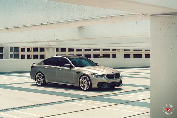 Фото дисков Vossen EVO-1R Глянцевый лак на BMW 5/M5 (G30/F90)