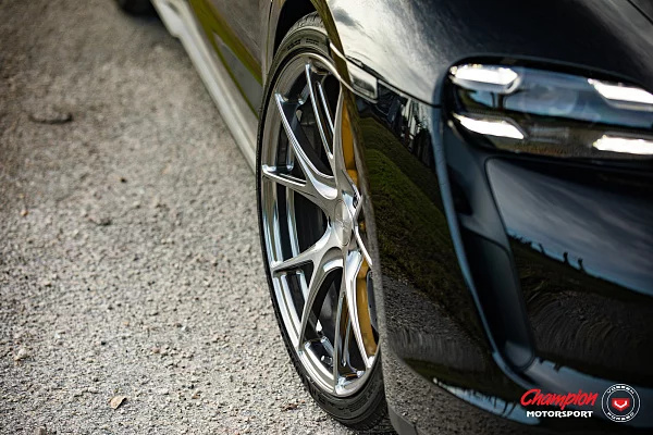 Фото дисков Vossen RS74 Глянцевый тонированный лак на Porsche Taycan I