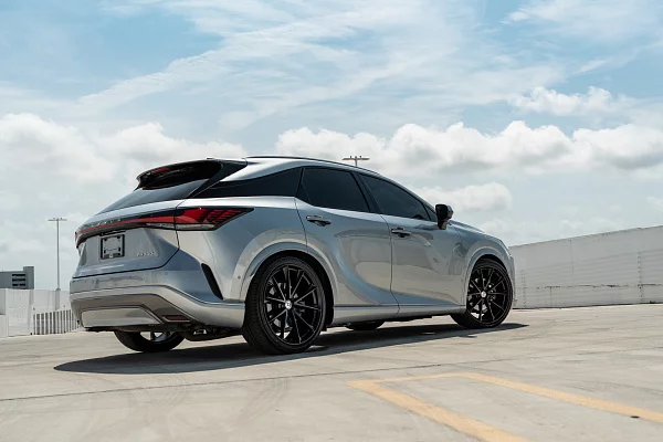 Фото дисков HRE P204 Черный сатин на Lexus RX V