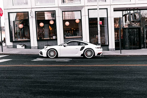 Фото дисков HRE 309M Белый глянец на Porsche 911 VIII