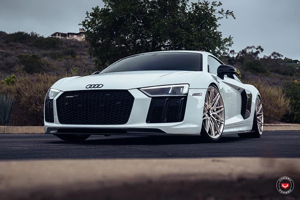 Фото дисков Vossen VPS-4 Глянцевая шампань на Audi R8 (4S)