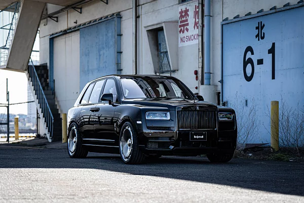 Фото дисков HRE L108M Полированный лак на Rolls-Royce Cullinan