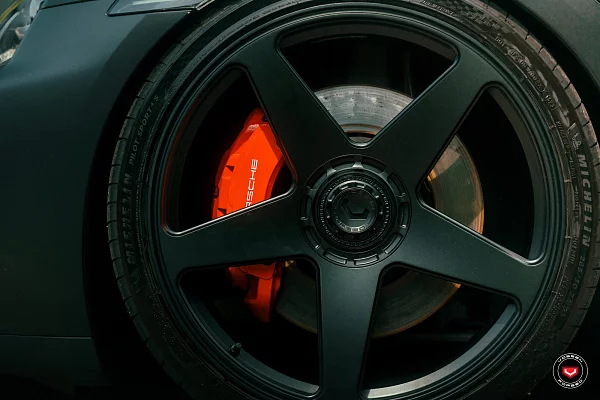 Фото дисков Vossen GEN-01 Черный сатин на Porsche Taycan I