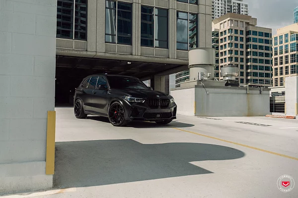 Фото дисков Vossen EVO-4 Черный глянец на BMW X5/X5 M (G05/F95)