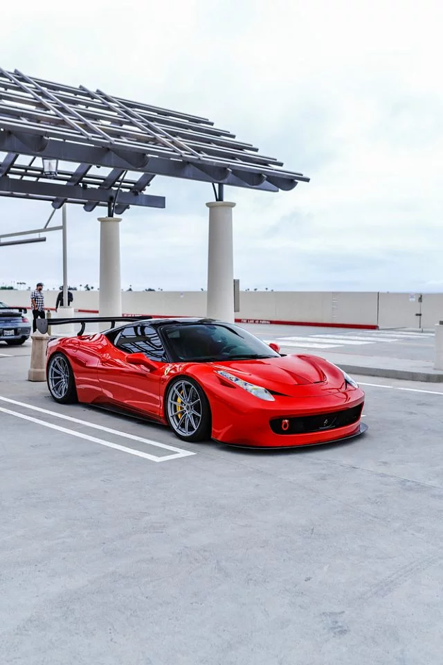 Brixton Forged R11-R / Ferrari 458
