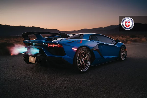 Фото дисков HRE S111SC Сатиновая темная медь на Lamborghini Aventador