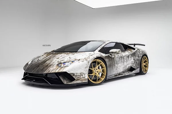 Фото дисков Strasse Wheels SM5RT Deep Concave Monoblock Сатиновое золото на Lamborghini Huracan