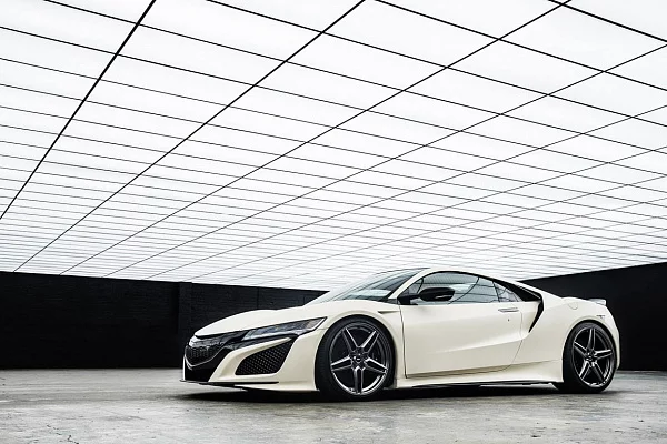 Фото дисков Savini SV-F3 Глянцевый темный лак на Acura NSX II