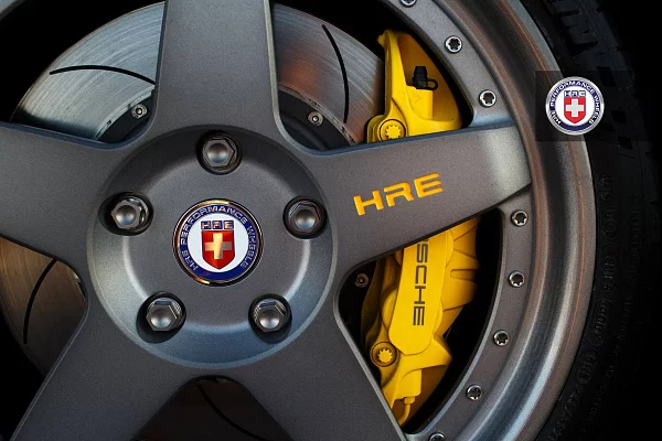 Porsche Cayman GT4