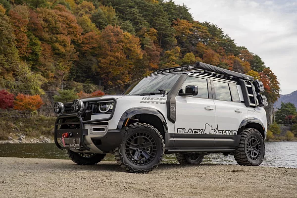 Фото дисков Black Rhino ALSTON Черный сатин на Land Rover Defender II