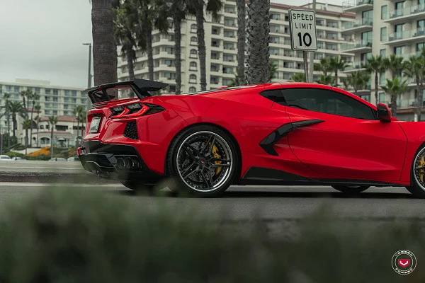 Фото дисков Vossen EVO-1 (3-Piece) Глянцевый графит на Chevrolet Corvette C8