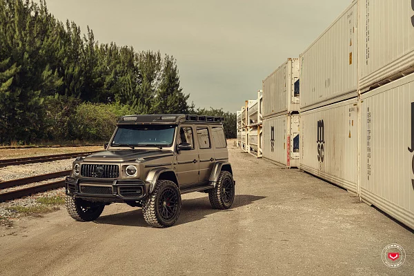 Фото дисков Vossen LC3-01 Черный глянец на Mercedes-Benz G-Class III