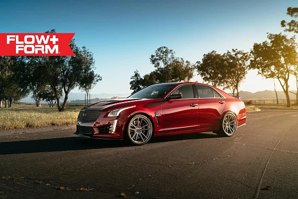Фото дисков HRE FF04 Серебро на Cadillac CTS III
