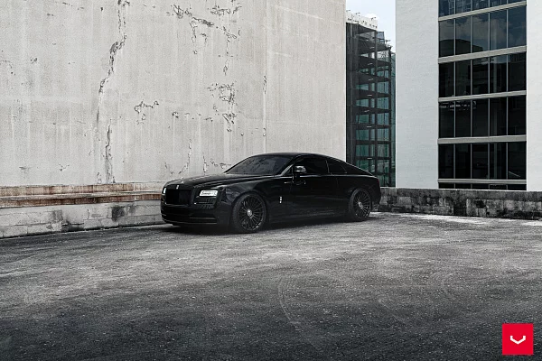 Фото дисков Vossen HF-8 Черный глянец на Rolls-Royce Wraith