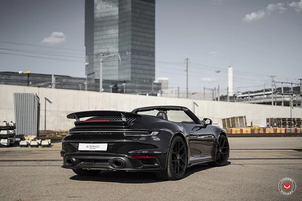 Фото дисков Vossen S21-01 Сатиновый темный лак на Porsche 911 VIII
