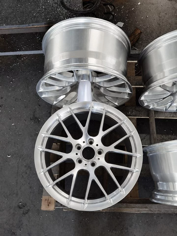 19" диски в дизайне BMW 359M и окрасе Hyper Silver