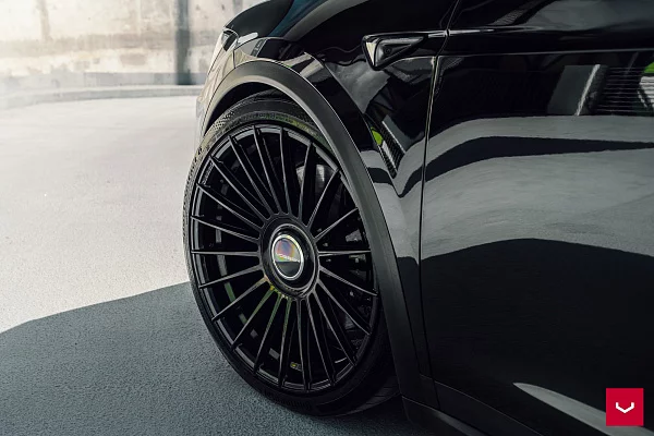 Фото дисков Vossen HF-8 Черный глянец на Tesla Model X