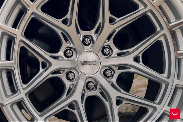 Фото дисков Vossen HFX-1 (6-Lug) Серебро на Ram 1500 V