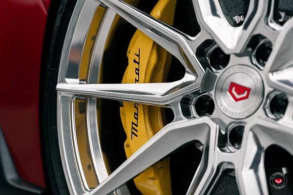 Фото дисков Vossen EVO-2 Полированный лак на Maserati MC20