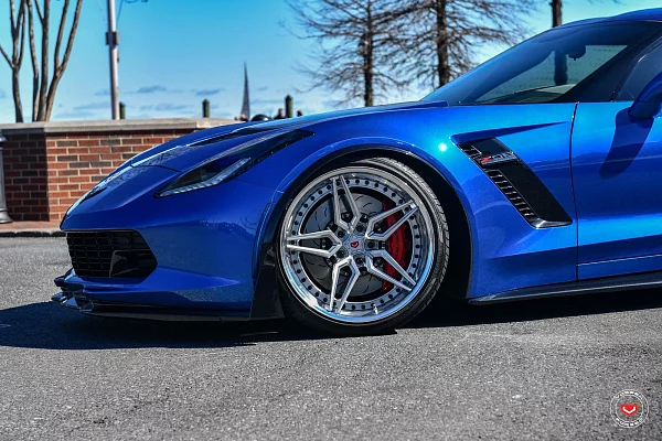 Фото дисков Vossen M-X1 (3-Piece) Глянцевый лак на Chevrolet Corvette C7