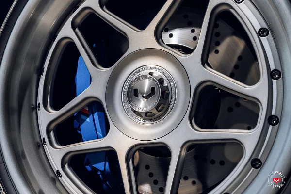 Фото дисков Vossen GEN-02 (3-piece) Сатиновый тонированный лак на BMW 2/M2 (G42/G87)