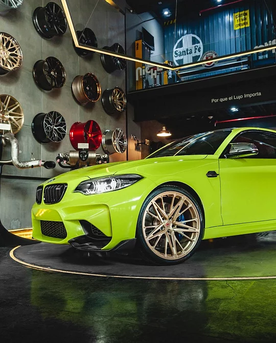 Фото дисков M-X6 Глянцевая шампань на BMW 2/M2 (F22/F87)