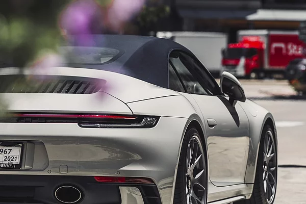 Фото дисков Rotiform TUF Серебро на Porsche 911 VIII