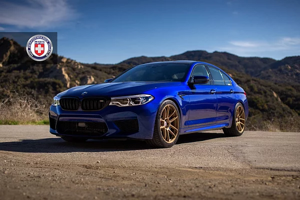 Фото дисков HRE RC104 Сатиновое золото на BMW 5/M5 (G30/F90)