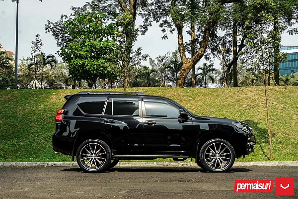 Фото дисков Vossen HF6-1 Алмазная проточка на Toyota Land Cruiser Prado 150