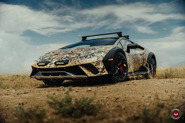 Фото дисков Vossen LC3-01T Черный глянец на Lamborghini Huracan
