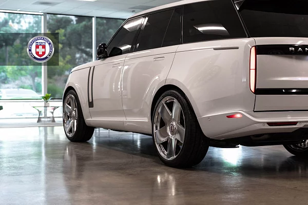 Фото дисков HRE L105M Полированный лак на Range Rover V