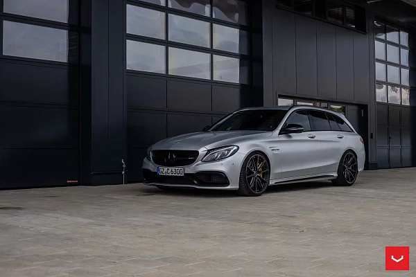Фото дисков Vossen HF-3 Глянцевый темный лак на Mercedes-Benz C-Class (W205)