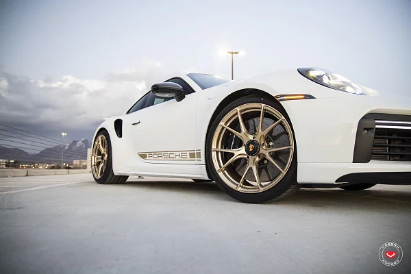 Фото дисков Vossen RS19 Глянцевое золото на Porsche 911 VIII