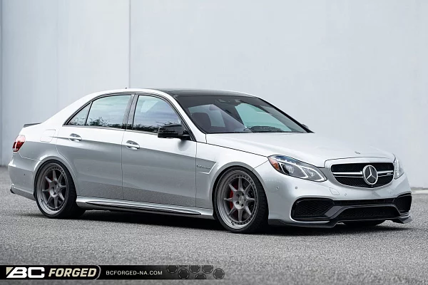 Фото дисков BC Forged LE82 // MLE82 Сатиновый темный лак на Mercedes-Benz E-Class (W212, S212, C207)