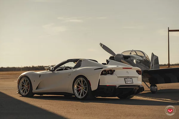 Фото дисков Vossen VPS-1 (3-Piece) Глянцевый лак на Ferrari 812