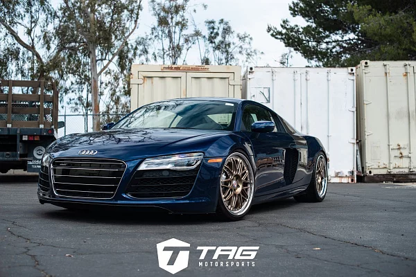 Фото дисков HRE C100 Глянцевое темное золото на Audi R8 (Typ 42)
