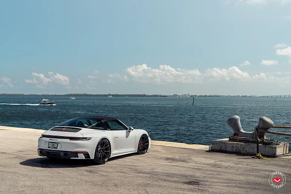 Фото дисков Vossen EVO-2 Черный сатин на Porsche 911 VIII