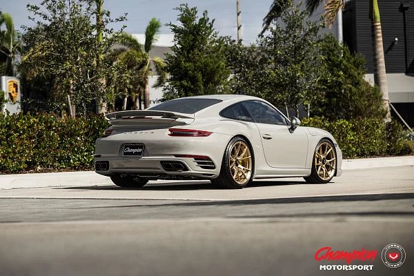 Фото дисков Vossen RS74 Глянцевое золото на Porsche 911 VII