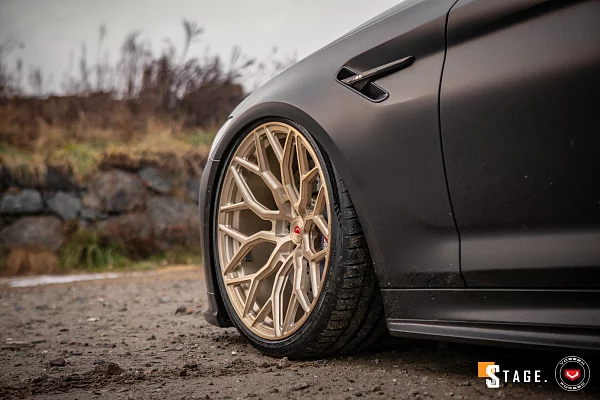 Фото дисков Vossen S17-01 Сатиновая шампань на BMW 5/M5 (G30/F90)