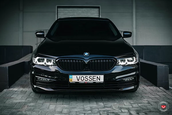 Фото дисков Vossen CG-203 Черный глянец на BMW 5/M5 (G30/F90)