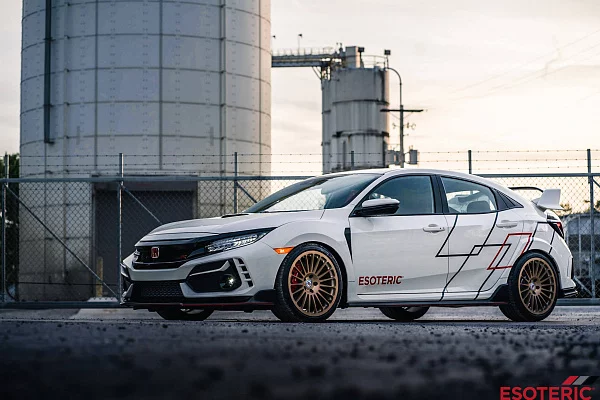 Фото дисков HRE 309M Сатиновое темное золото на Honda Civic Type R FK8